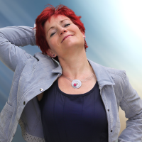 change_collier_rund_zuchtperle_scheibe1080.jpg