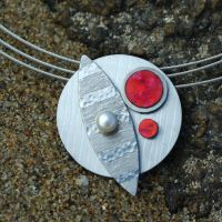 linjoy_change_collier_1080.jpg